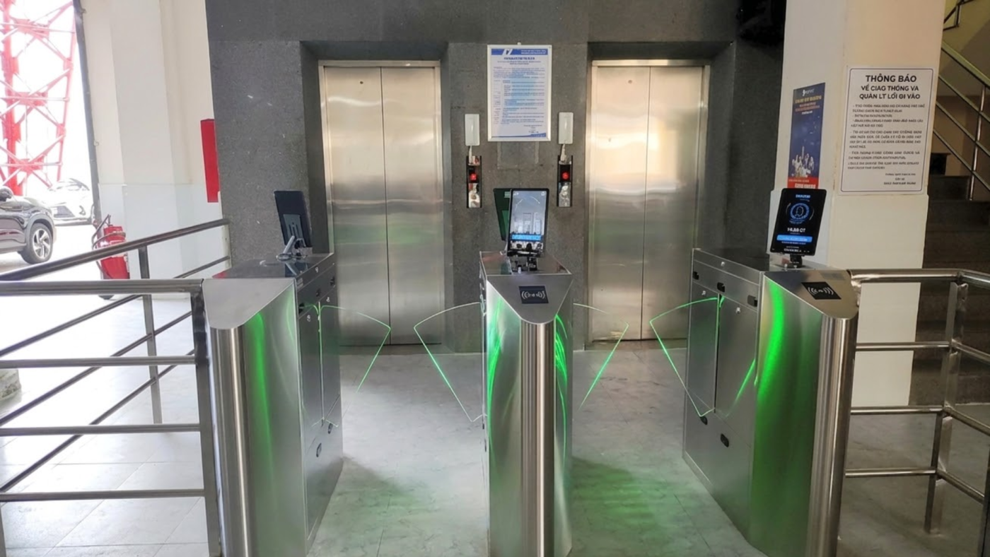 cổng soát vé quản lý tự động