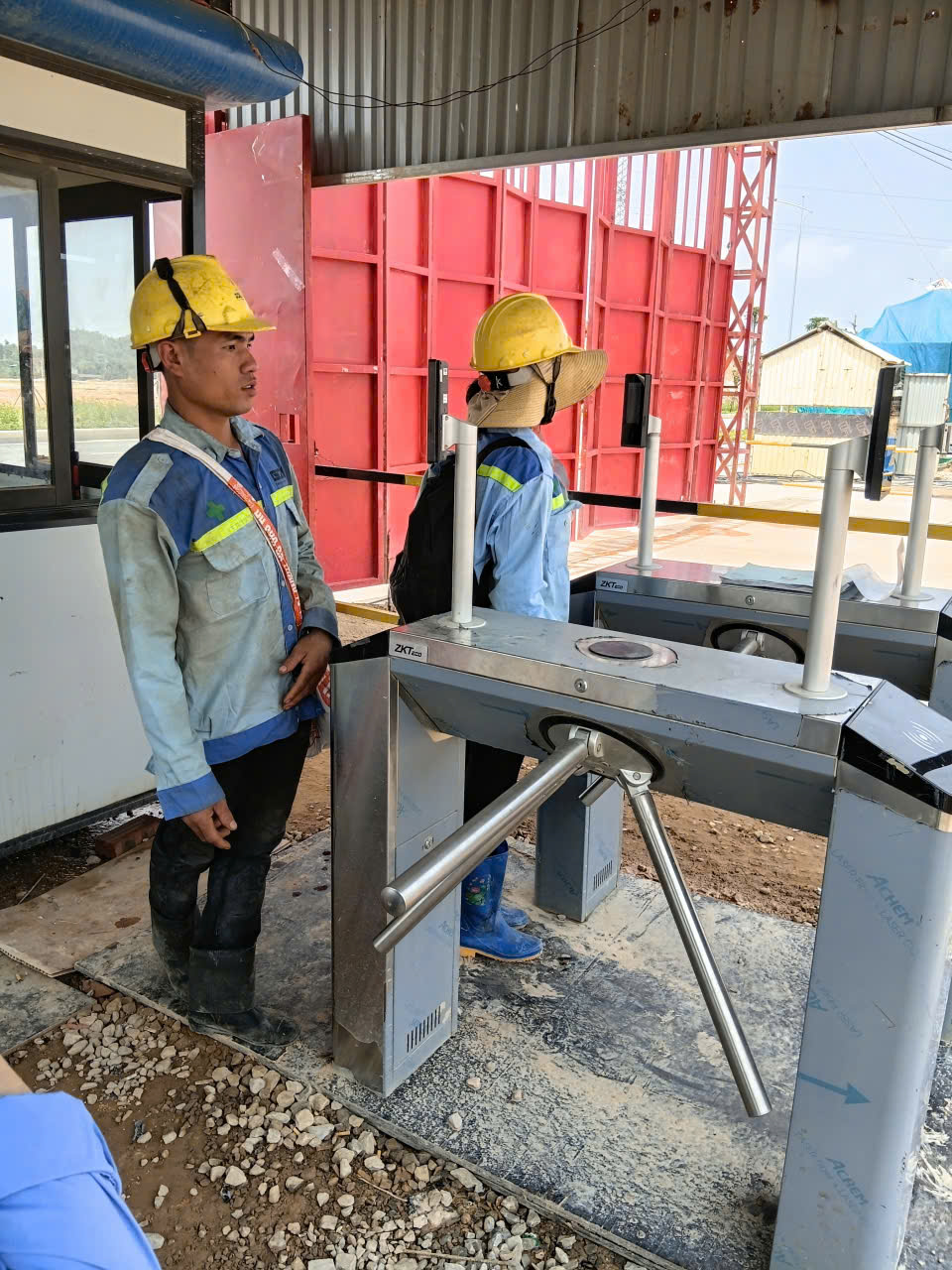 Giải Pháp Chấm Công Khuôn Mặt Công Trường Quản Lý Nhân Công 4.0 | chấm công khuôn mặt công trường